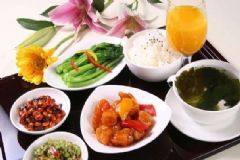 夏季的飲食原則是怎樣的？夏天要少吃的食物有哪些？[圖]