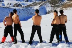 雪天尋刺激打赤膊，這樣做的危害你知多少？[多圖]