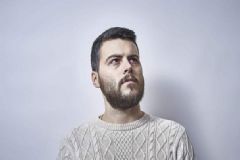警惕長白頭發(fā)可能是腎虛！治療白頭發(fā)的食療方法[圖]