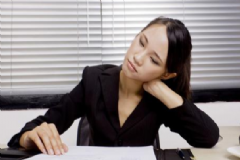 長期熬夜會有什么危害呢？哪些食物適合熬夜人群？[圖]