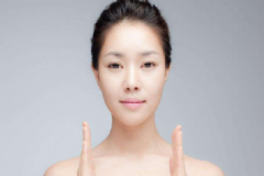 臉上出現(xiàn)紅血絲是什么原因？臉上角質(zhì)層太薄怎么辦？[圖]