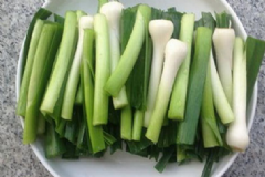 青蒜有哪些營(yíng)養(yǎng)價(jià)值？青蒜怎么做好吃？[圖]