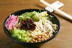 炸醬面有哪些營(yíng)養(yǎng)價(jià)值？炸醬面美味食譜[圖]