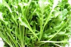 薺菜的功效作用有哪些？吃薺菜要注意什么事項(xiàng)？[圖]