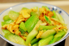 適合小孩夏天吃蔬菜有哪些？小孩夏季飲食要注意什么？[圖]