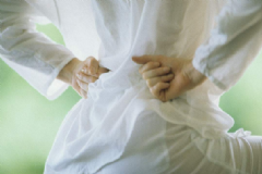 中年女性該怎么預(yù)防腰痛？導(dǎo)致女性腰痛的原因有哪些？[圖]