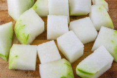 夏季孩子不喜歡吃蔬菜怎么辦？夏季孩子應該多吃哪些蔬菜？[圖]