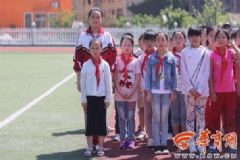 10歲女孩身高1.72米，為什么有的人長的很高？[多圖]