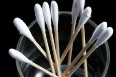 棉簽掏耳朵好還是不好？耳朵護(hù)理注意要點(diǎn)[圖]