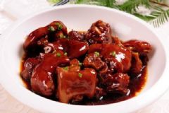 吃豬蹄可以美容養(yǎng)顏嗎？吃豬蹄的養(yǎng)生功效有哪些？[圖]