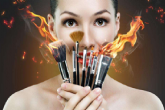 如何化妝不會(huì)傷害皮膚？化妝不傷皮膚的方法有哪些？[圖]
