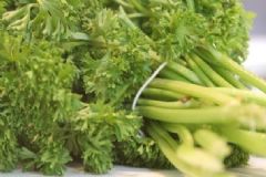美白牙齒適合吃什么食物？美白牙齒的秘訣有哪些？[圖]