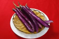 茄子的營養(yǎng)價(jià)值是什么？常吃茄子的好處有哪些？[圖]