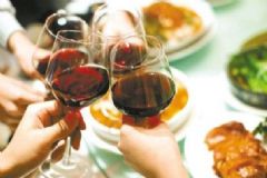 夏季飲酒要注意些什么？夏季飲酒要當(dāng)心哪些疾??？[圖]