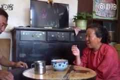 山西真的有人在吃土，把無(wú)污染的黃土用鐵鍋炒熟[多圖]