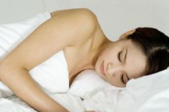 睡眠不足有何危害？睡眠不足需吃什么？[圖]