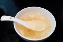 銀耳美容養(yǎng)顏的做法有哪些？銀耳的營養(yǎng)功效是什么？[圖]