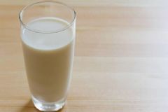 怎樣喝牛奶是錯誤的？牛奶不能喝什么搭配？[圖]