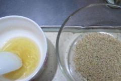 白芝麻蒸蜂蜜有什么功效？白芝麻蒸蜂蜜的作用有哪些？[圖]