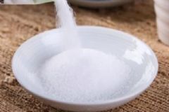 哪些人該盡量少吃鹽？吃鹽的注意事項(xiàng)有哪些？[圖]
