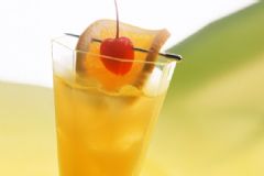 夏天哪些人不適合喝冷飲？不宜喝冷飲的人群有哪些？[圖]