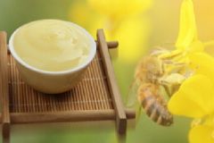 蜂王漿有哪些養(yǎng)生功效？蜂王漿有什么藥理作用？[圖]