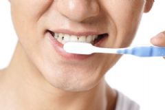 怎樣保護牙齒的健康？怎樣科學刷牙？[圖]