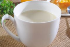 睡覺前餓了吃什么不會胖？哪些食物睡前吃不會胖還助眠？[圖]