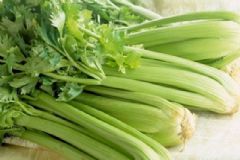 常吃蔬菜對(duì)身體好：菠菜和芹菜都有哪些功效與作用？[圖]