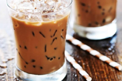夏天喝奶茶加冰好嗎？夏天喝什么奶茶好？[多圖]