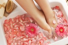 秋天泡腳的好處有哪些？秋天泡腳要注意什么？[多圖]