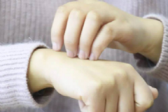 春季皮膚瘙癢怎么辦？皮膚干燥起皮該怎么做呢？[圖]
