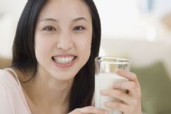 孕婦喝什么牛奶好？孕婦喝純牛奶還是酸牛奶？[圖]
