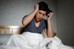 秋天晚上睡不好怎么辦？秋天失眠嚴(yán)重怎么調(diào)理？[多圖]