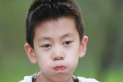 少年長(zhǎng)白發(fā)是為什么？少年長(zhǎng)白發(fā)怎么辦？[圖]