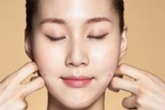 臉部水腫的原因有哪些？為什么清晨起來臉部水腫了？[圖]