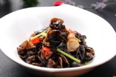 木耳有的營養(yǎng)價值有哪些？木耳有哪些營養(yǎng)成分？[圖]