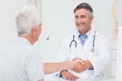 肝臟突然疼痛是怎么回事？肝區(qū)疼痛的主要病因是什么[圖]