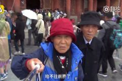 80歲金婚老人重度蜜月，全程自拍秀恩愛，晚年該怎樣享受生活？[多圖]