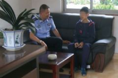 少年開學(xué)前燒掉作業(yè)離家，孩子不喜歡讀書怎么教育？[多圖]