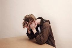 抑郁癥都有哪些癥狀呢？哪些人容易患抑郁癥？[圖]