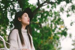 內(nèi)向的女生喜歡什么樣的男生？?jī)?nèi)向的女生如何變外向？[圖]