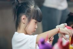 孤獨癥是什么意思？孤獨癥是怎樣引起的？[多圖]