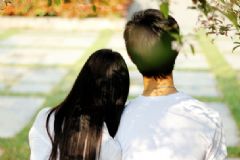 怎么追比自己大的女生？如何追求比自己大的女生？[多圖]