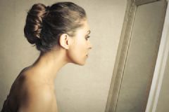 和別人說話不敢看對方怎么辦？說話不敢看別人眼睛怎么辦？[多圖]