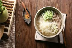 秋季養(yǎng)肺多吃哪些食物？秋季吃什么食物可以養(yǎng)肺潤肺？[圖]