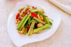 芹菜怎么吃最有營(yíng)養(yǎng)？芹菜怎么吃健康？[圖]