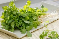 香菜不能和什么食物一起吃？香菜不能和什么同吃？[圖]