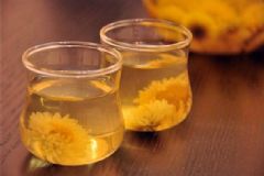 哪些人不宜喝菊花茶？菊花茶不適合哪些人飲用？[圖]