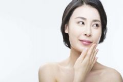 牛奶的護(hù)膚功效有哪些？如何使用牛奶正確護(hù)膚？[圖]
